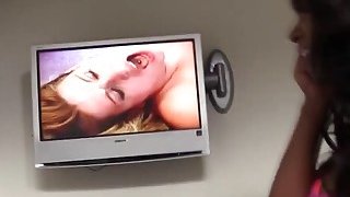 单位同事介绍个在某小区幼儿园当幼教的老师出来卖逼